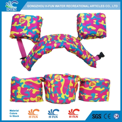 изготовленные на заказ спасательные жилеты прыгуна лужи для детского аквапарка 